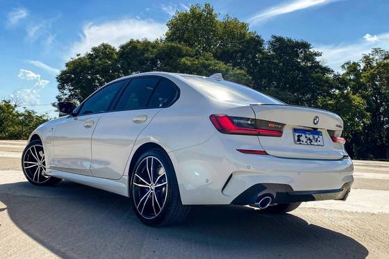 BMW 330e 2.0 16V TURBO HÍBRIDO M SPORT AUTOMÁTICO